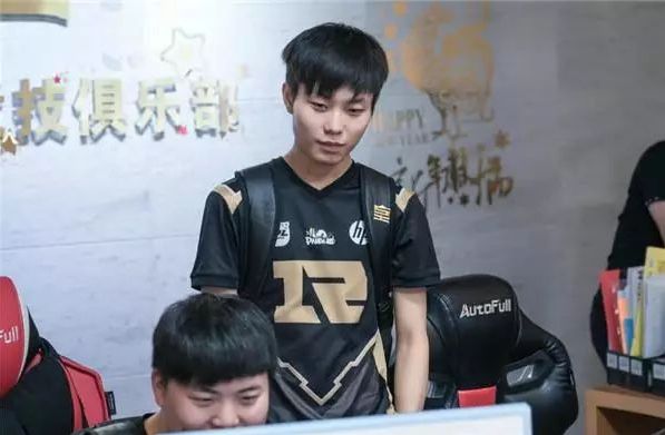 证了菲利克 证了菲利克