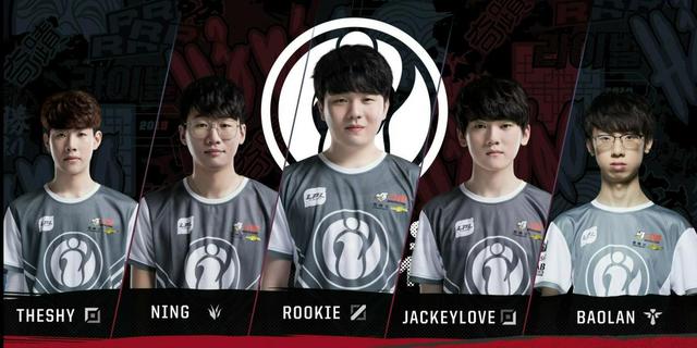 回顾她的比 回顾她的比