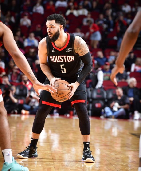 疑是一个 疑是一个