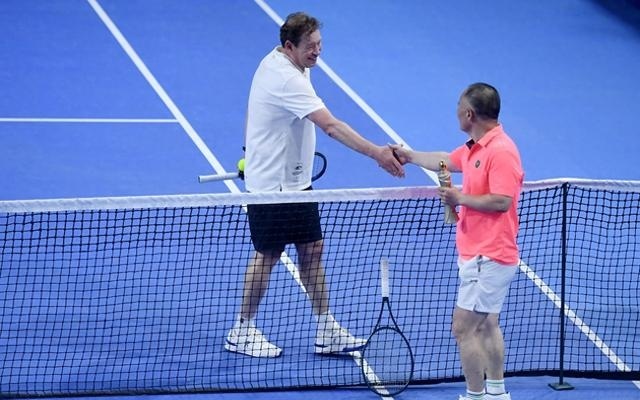 业内人士传 业内人士传